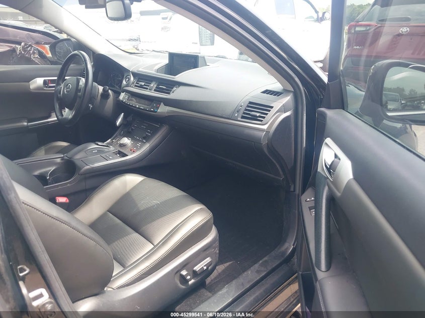 2013 Lexus Ct VIN JTHKD5BH6D2141838 IAAI salvage auction — HAIL, Salvage (Ohio), sold $3,000 on 2026-07-28 (photo 5)