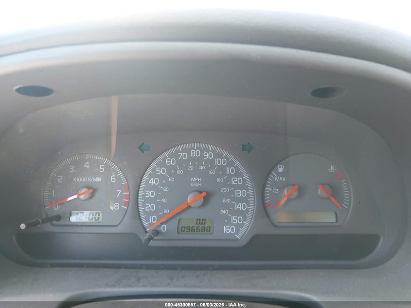 2002 Volvo V40 VIN YV1VW29552F817408 IAAI salvage auction — NORMAL WEAR, App For Dup Clear (California), sold $100 on 2026-08-20 (photo 7)