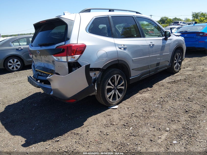 2019 Subaru Forester VIN JF2SKAUC3KH556290 IAAI salvage auction — FRONT & REAR, Salvage Title, sold $1,350 on 2026-07-29 (photo 4)
