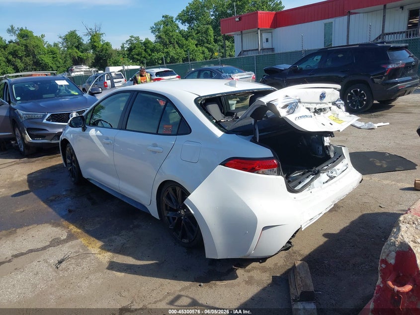 2025 Toyota Corolla VIN JTDBCMFE9S3091572 IAAI salvage auction — REAR END, Salvage Title, sold $4,950 on 2026-07-11 (photo 3)