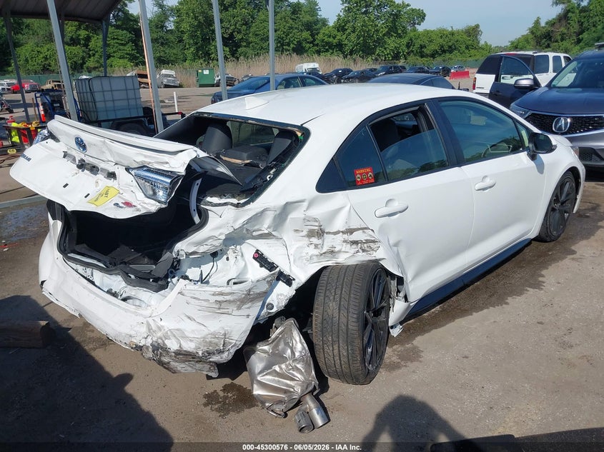 2025 Toyota Corolla VIN JTDBCMFE9S3091572 IAAI salvage auction — REAR END, Salvage Title, sold $4,950 on 2026-07-11 (photo 4)
