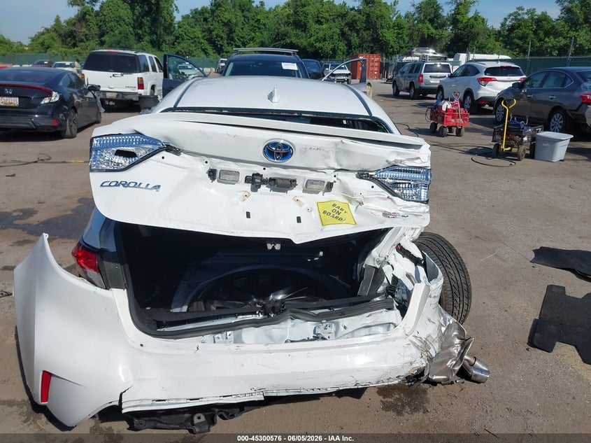 2025 Toyota Corolla VIN JTDBCMFE9S3091572 IAAI salvage auction — REAR END, Salvage Title, sold $4,950 on 2026-07-11 (photo 6)