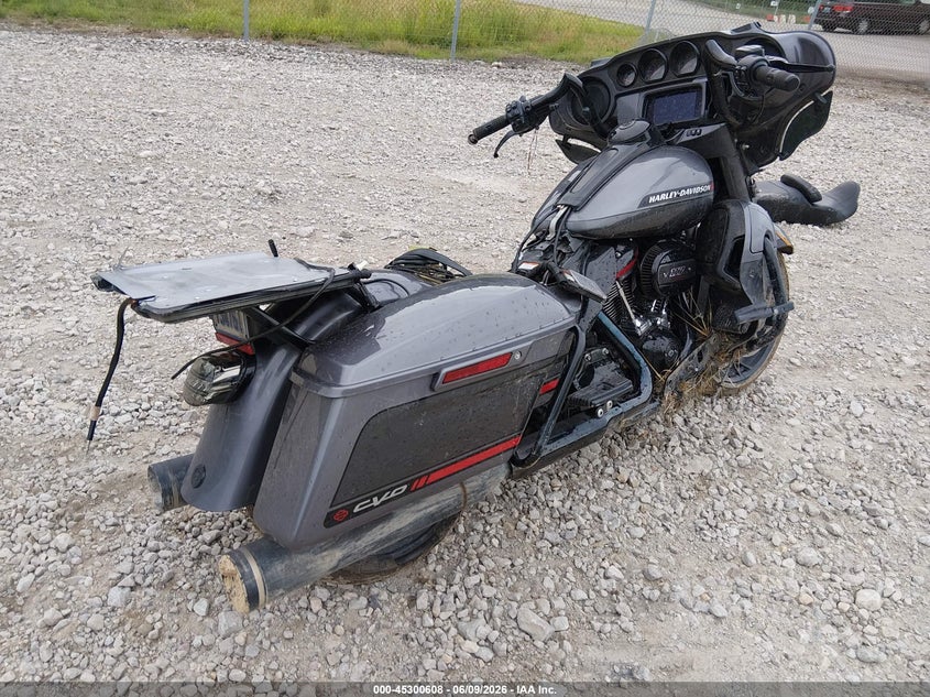 2020 Harley-davidson Electra glide VIN 1HD1TEH19LB955263 IAAI salvage auction — FRONT & REAR, Salvage (Kentucky), sold $7,350 on 2026-08-12 (photo 4)