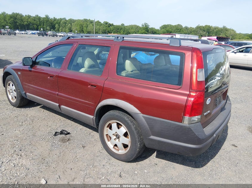2001 Volvo V70 VIN YV1SZ58D111044386 IAAI salvage auction — NORMAL WEAR, Clear (Maryland), sold $225 on 2026-07-30 (photo 3)