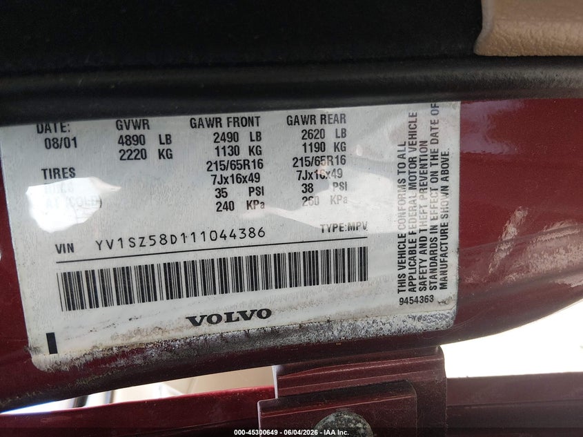 2001 Volvo V70 VIN YV1SZ58D111044386 IAAI salvage auction — NORMAL WEAR, Clear (Maryland), sold $225 on 2026-07-30 (photo 9)