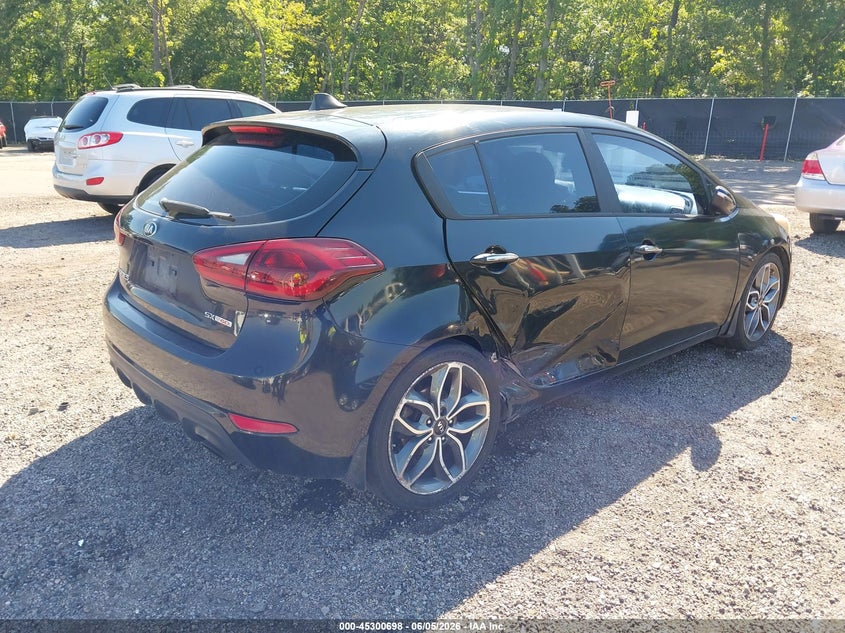 2015 Kia Forte VIN KNAFZ5A33F5405218 IAAI salvage auction — RIGHT SIDE, Salvage Title, sold $875 on 2026-07-22 (photo 4)