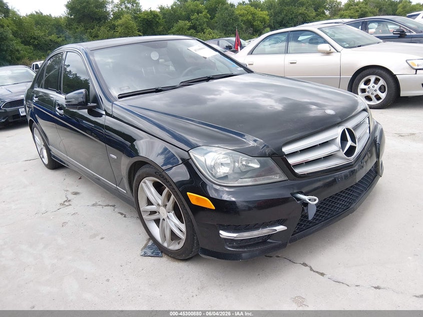 2012 Mercedes-benz C-klasse VIN WDDGF4HBXCR221850 IAAI salvage auction — NORMAL WEAR, Original (Texas), sold $800 on 2026-07-13 (photo 1)