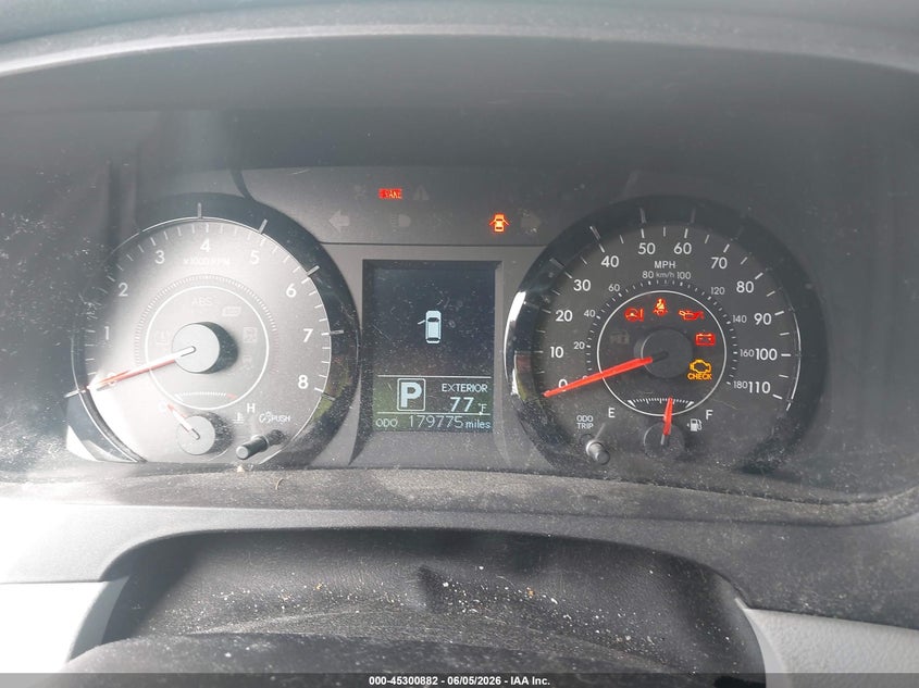 2017 Toyota Sienna VIN 5TDKZ3DC6HS836439 IAAI salvage auction — NORMAL WEAR, Clear (Virginia), sold $3,550 on 2026-07-14 (photo 7)