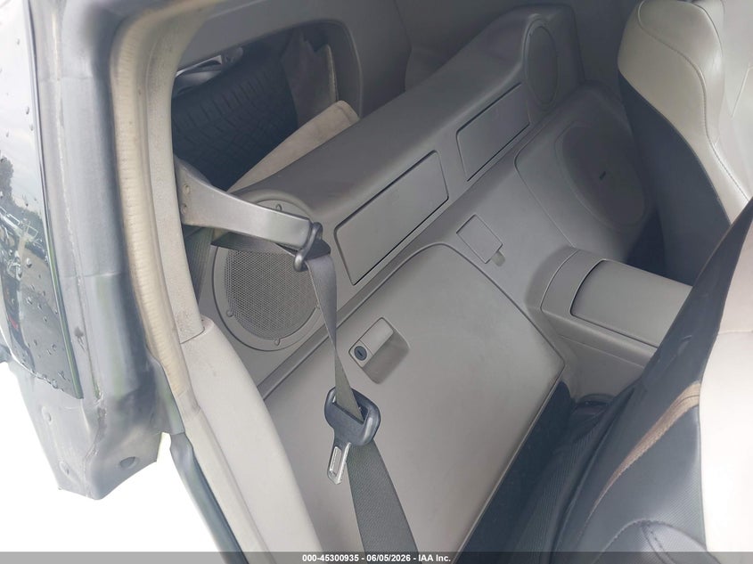 2007 Nissan 350z VIN JN1BZ34E87M550784 IAAI salvage auction — FRONT & REAR, Salvage (Illinois), sold $2,550 on 2026-07-29 (photo 8)