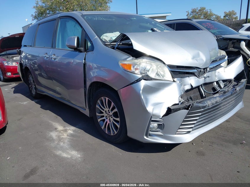 2020 Toyota Sienna VIN 5TDYZ3DC6LS065662 IAAI salvage auction — FRONT & REAR, Salvage Title, sold $2,350 on 2026-07-31 (photo 1)