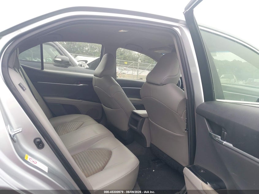 2018 Toyota Camry VIN JTNB11HK1J3021291 IAAI salvage auction — SIDE, Salvage Title, sold $4,275 on 2026-07-16 (photo 8)
