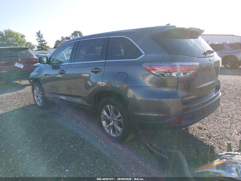 2016 Toyota Highlander VIN 5TDZKRFH2GS186229 IAAI salvage auction — FRONT END, Salvage Title, sold $6,250 on 2026-07-15 (photo 3)