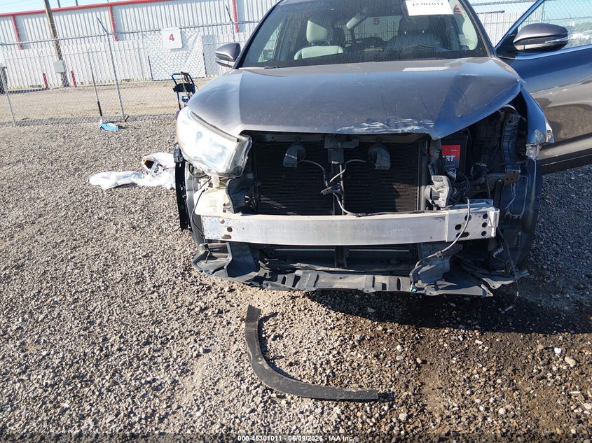 2016 Toyota Highlander VIN 5TDZKRFH2GS186229 IAAI salvage auction — FRONT END, Salvage Title, sold $6,250 on 2026-07-15 (photo 6)