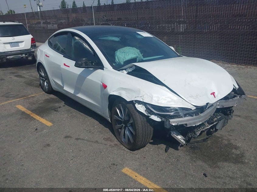 2024 Tesla Model 3 VIN 5YJ3E1EAXRF831266 IAAI salvage auction — RIGHT FRONT, Salvage Title, sold $3,050 on 2026-07-27 (photo 1)