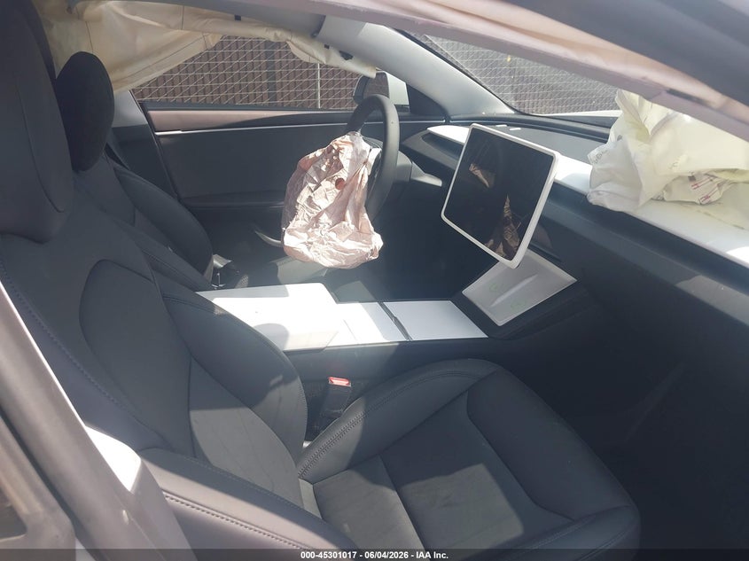 2024 Tesla Model 3 VIN 5YJ3E1EAXRF831266 IAAI salvage auction — RIGHT FRONT, Salvage Title, sold $3,050 on 2026-07-27 (photo 5)