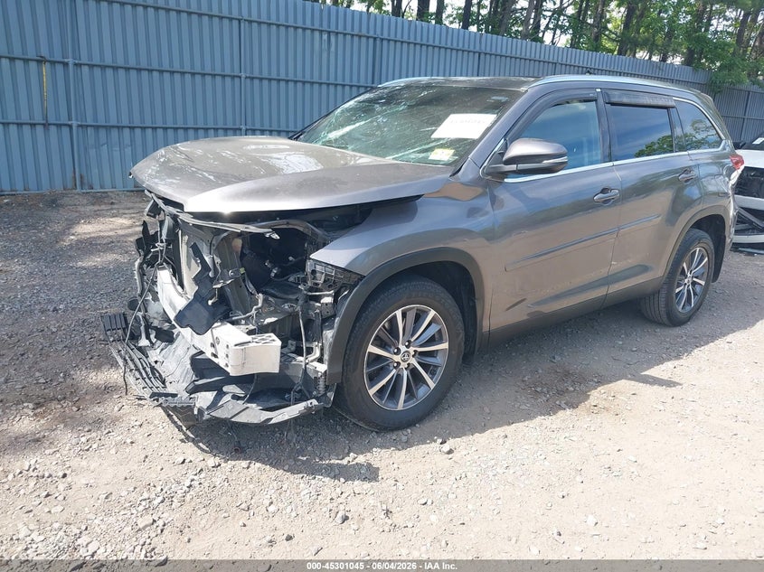 2019 Toyota Highlander VIN 5TDJZRFH8KS586488 IAAI salvage auction — FRONT END, Salvage (Idaho), sold $5,000 on 2026-07-22 (photo 2)
