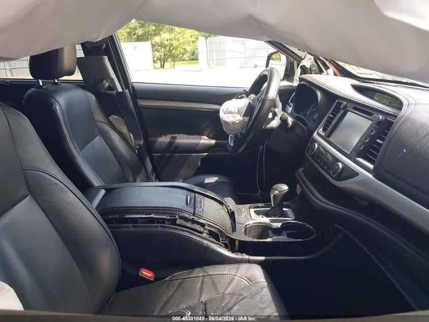 2019 Toyota Highlander VIN 5TDJZRFH8KS586488 IAAI salvage auction — FRONT END, Salvage (Idaho), sold $5,000 on 2026-07-22 (photo 5)