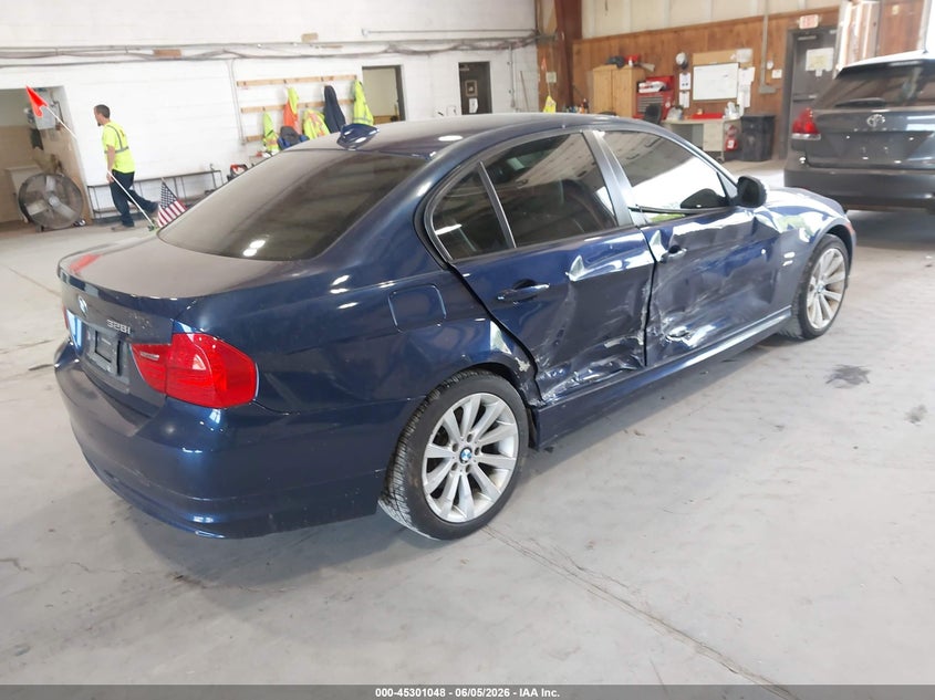 2011 BMW 3 series VIN WBAPK7C53BA463835 IAAI salvage auction — RIGHT SIDE, Mv-907A (New York), sold $625 on 2026-07-08 (photo 4)