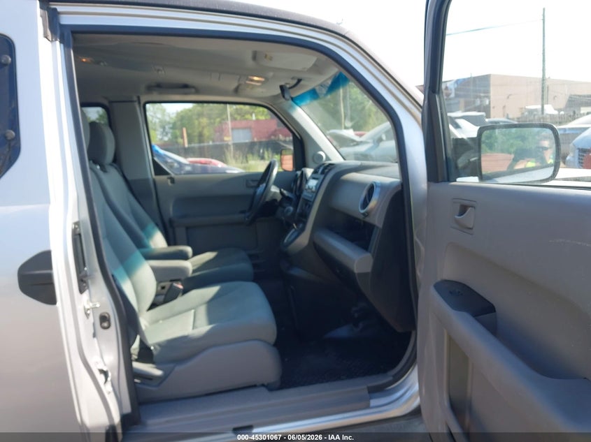 2010 Honda Element VIN 5J6YH2H72AL005767 IAAI salvage auction — FRONT END, Clear (Michigan), sold $1,925 on 2026-07-09 (photo 5)