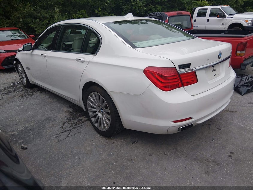 2009 BMW 7er VIN WBAKB83579CY62634 IAAI salvage auction — FRONT END, Salvage (Kentucky), sold $1,200 on 2026-07-20 (photo 3)