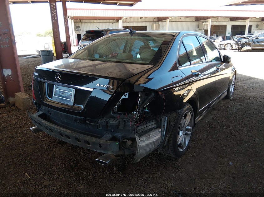 2013 Mercedes-benz C-klasse VIN WDDGF8AB4DR279830 IAAI salvage auction — RIGHT REAR, Salvage Title, sold $2,400 on 2026-07-07 (photo 4)