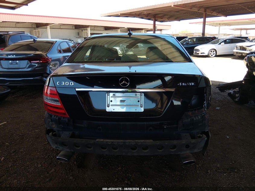 2013 Mercedes-benz C-klasse VIN WDDGF8AB4DR279830 IAAI salvage auction — RIGHT REAR, Salvage Title, sold $2,400 on 2026-07-07 (photo 6)