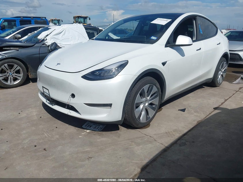 2023 Tesla Model y VIN 7SAYGDEE1PA131363 IAAI salvage auction — REAR END, Salvage Title, sold $10,600 on 2026-07-21 (photo 2)