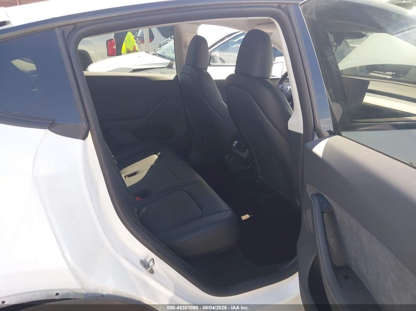2023 Tesla Model y VIN 7SAYGDEE1PA131363 IAAI salvage auction — REAR END, Salvage Title, sold $10,600 on 2026-07-21 (photo 8)