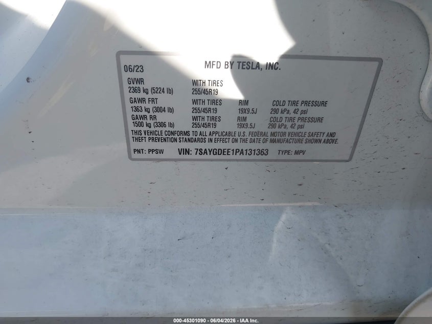 2023 Tesla Model y VIN 7SAYGDEE1PA131363 IAAI salvage auction — REAR END, Salvage Title, sold $10,600 on 2026-07-21 (photo 9)