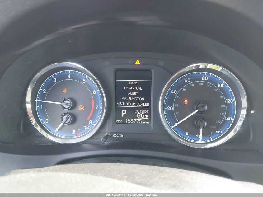 2018 Toyota Corolla VIN 5YFBURHE3JP765163 IAAI salvage auction — FRONT END, Salvage Title, sold $2,100 on 2026-07-07 (photo 7)