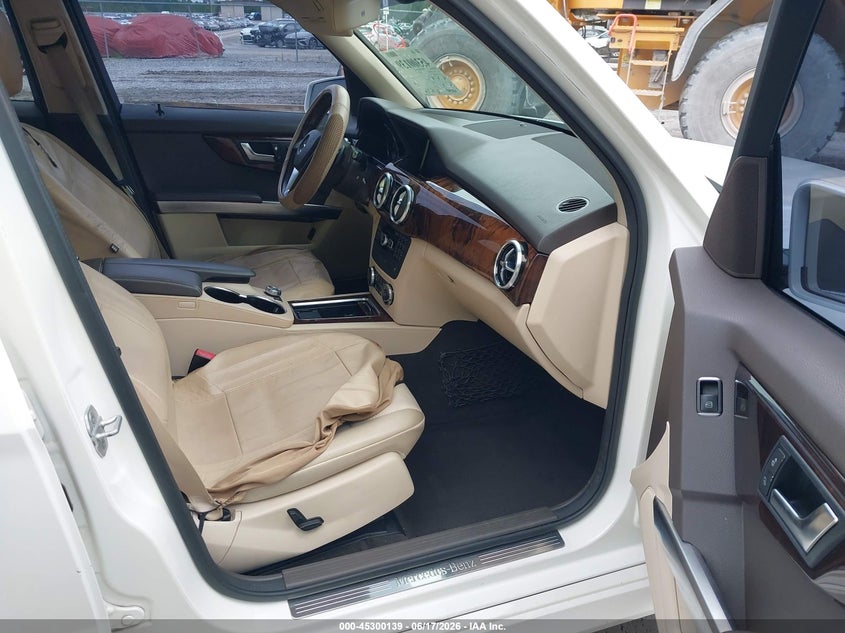 2014 Mercedes-benz Glk-class VIN WDCGG5HB7EG179806 IAAI salvage auction — RIGHT FRONT, Clear (Florida), sold $4,300 on 2026-07-16 (photo 5)