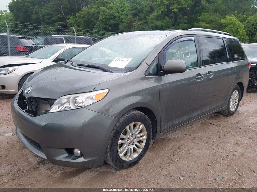 2012 Toyota Sienna VIN 5TDYK3DC5CS249933 IAAI salvage auction — FRONT END, Clear (Wisconsin), sold $2,250 on 2026-07-15 (photo 2)