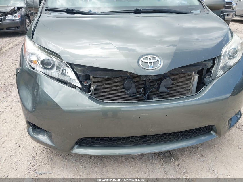 2012 Toyota Sienna VIN 5TDYK3DC5CS249933 IAAI salvage auction — FRONT END, Clear (Wisconsin), sold $2,250 on 2026-07-15 (photo 6)