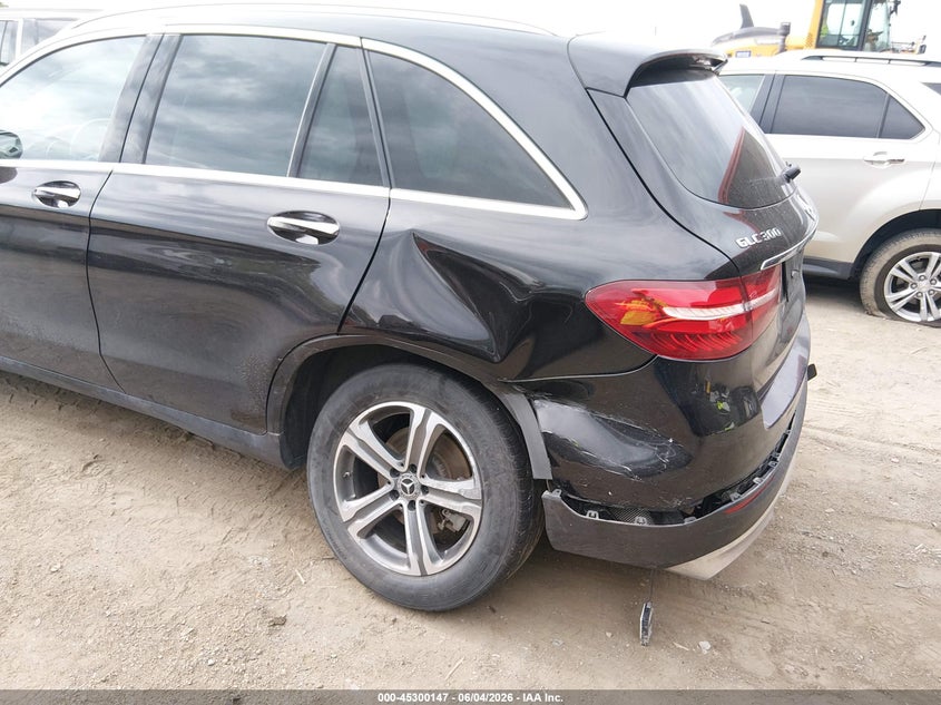 2019 Mercedes-benz Glc VIN WDC0G4KB1KV123856 IAAI salvage auction — LEFT REAR, Salvage Title, sold $8,450 on 2026-07-09 (photo 6)