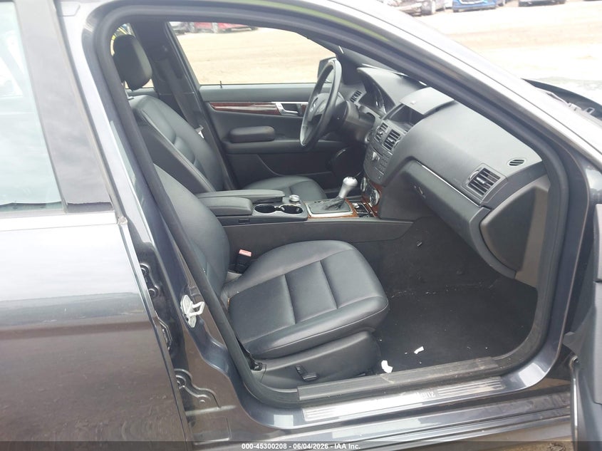 2010 Mercedes-benz C class VIN WDDGF8BBXAR094949 IAAI salvage auction — FRONT END, Salvage (Minnesota), sold $1,050 on 2026-08-02 (photo 5)