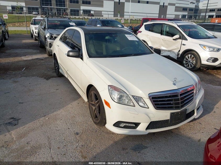 2011 Mercedes-benz E-class VIN WDDHF8HBXBA369909 IAAI salvage auction — REAR END, Salvage (Idaho), sold $2,350 on 2026-08-04 (photo 1)