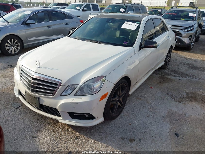 2011 Mercedes-benz E-class VIN WDDHF8HBXBA369909 IAAI salvage auction — REAR END, Salvage (Idaho), sold $2,350 on 2026-08-04 (photo 2)