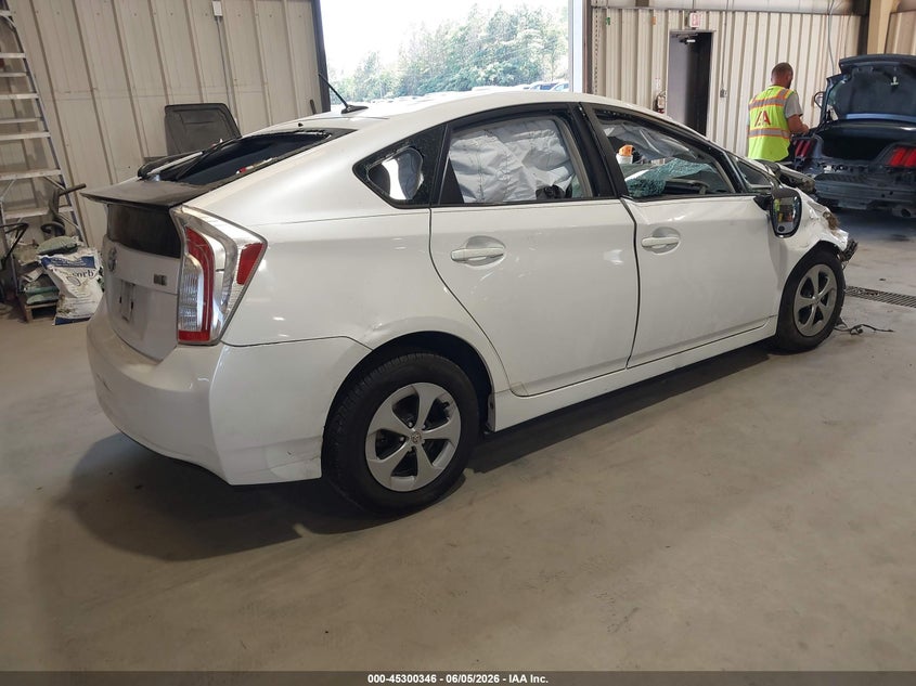2013 Toyota Prius VIN JTDKN3DU2D5663233 IAAI salvage auction — BIOHAZARD/CHEMICAL, Salvage Title, sold $425 on 2026-07-16 (photo 4)
