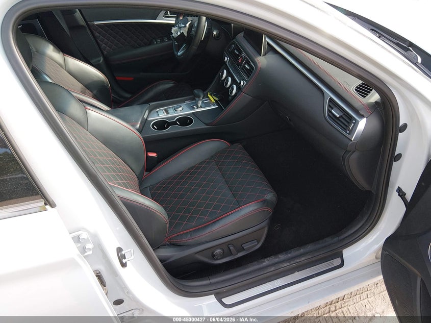 2019 Genesis G70 VIN KMTG34LE9KU026145 IAAI salvage auction — RIGHT FRONT, Salvage Title, sold $5,550 on 2026-07-22 (photo 5)