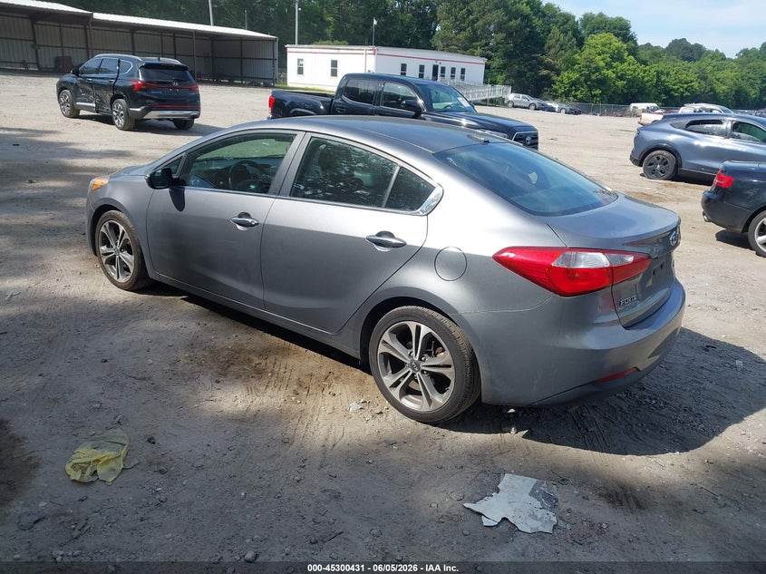 2016 Kia Forte VIN KNAFX4A83G5553107 IAAI salvage auction — RIGHT SIDE, Salvage Title, sold $1,500 on 2026-07-17 (photo 3)