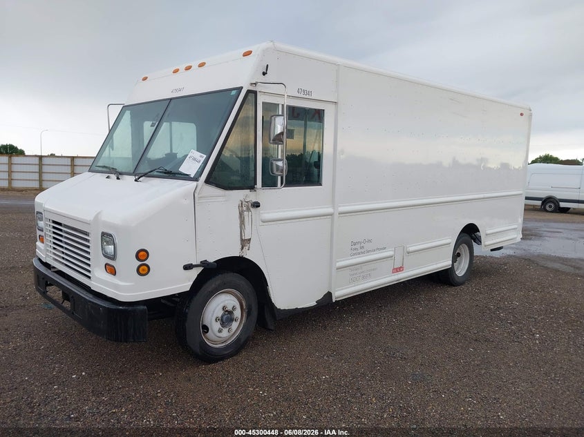 2007 Freightliner Chassis VIN 4UZAAPCP47CY69014 IAAI salvage auction — REAR END, Salvage (Minnesota), sold $675 on 2026-07-10 (photo 2)