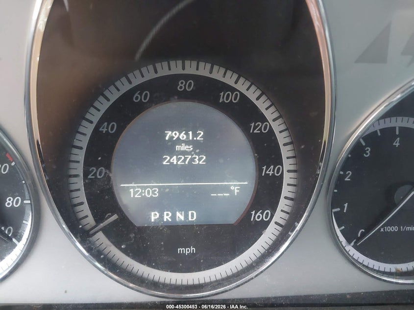 2011 Mercedes-benz C class VIN WDDGF5EB1BA418266 IAAI salvage auction — FRONT END, Original (Texas), sold $425 on 2026-07-22 (photo 7)
