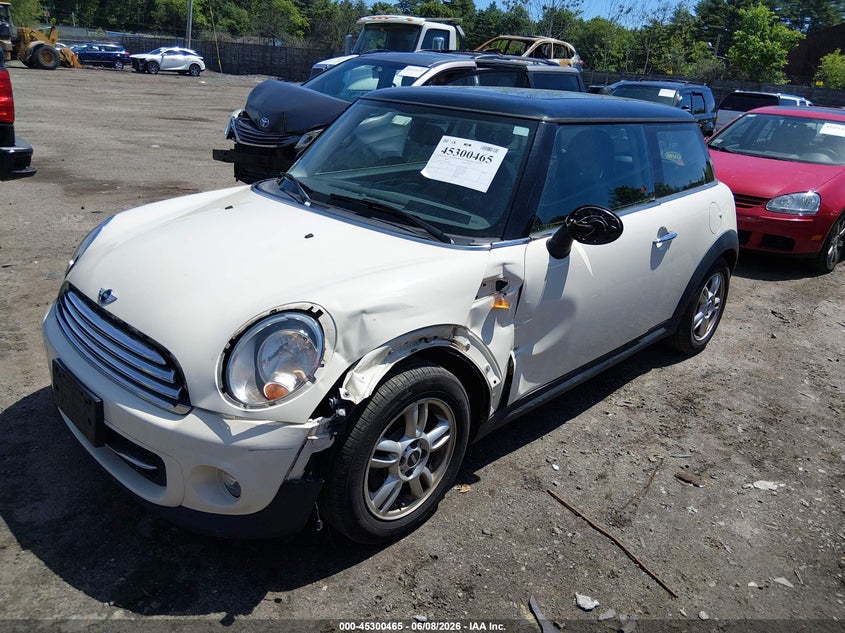 2013 Mini Hard top VIN WMWSU3C52DT692155 IAAI salvage auction — LEFT FRONT, Salvage Title, sold $600 on 2026-08-07 (photo 2)