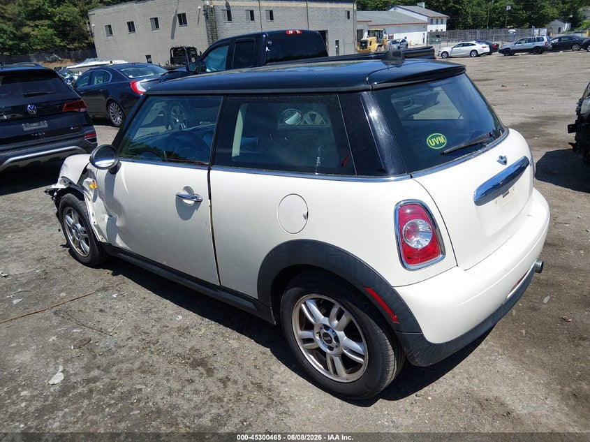 2013 Mini Hard top VIN WMWSU3C52DT692155 IAAI salvage auction — LEFT FRONT, Salvage Title, sold $600 on 2026-08-07 (photo 3)
