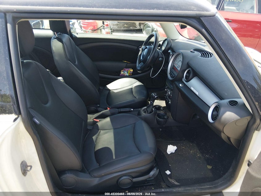 2013 Mini Hard top VIN WMWSU3C52DT692155 IAAI salvage auction — LEFT FRONT, Salvage Title, sold $600 on 2026-08-07 (photo 5)