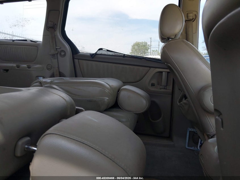 2005 Toyota Sienna VIN 5TDZA22C75S240934 IAAI salvage auction — NORMAL WEAR, Clear (Tennessee), sold $550 on 2026-07-28 (photo 8)