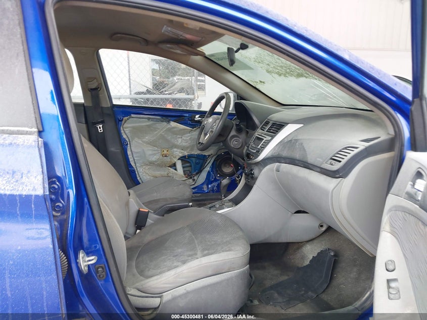 2014 Hyundai Accent VIN KMHCU4AE3EU608190 IAAI salvage auction — ENGINE BURN, Salvage Title, sold $350 on 2026-07-15 (photo 5)