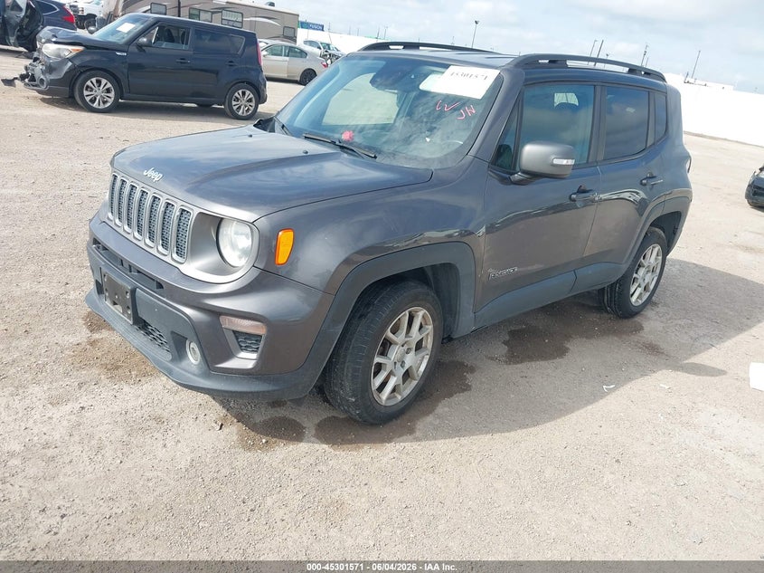 2021 Jeep Renegade VIN ZACNJDD16MPM36071 IAAI salvage auction — RIGHT SIDE, Salvage Title, sold $3,750 on 2026-08-12 (photo 2)