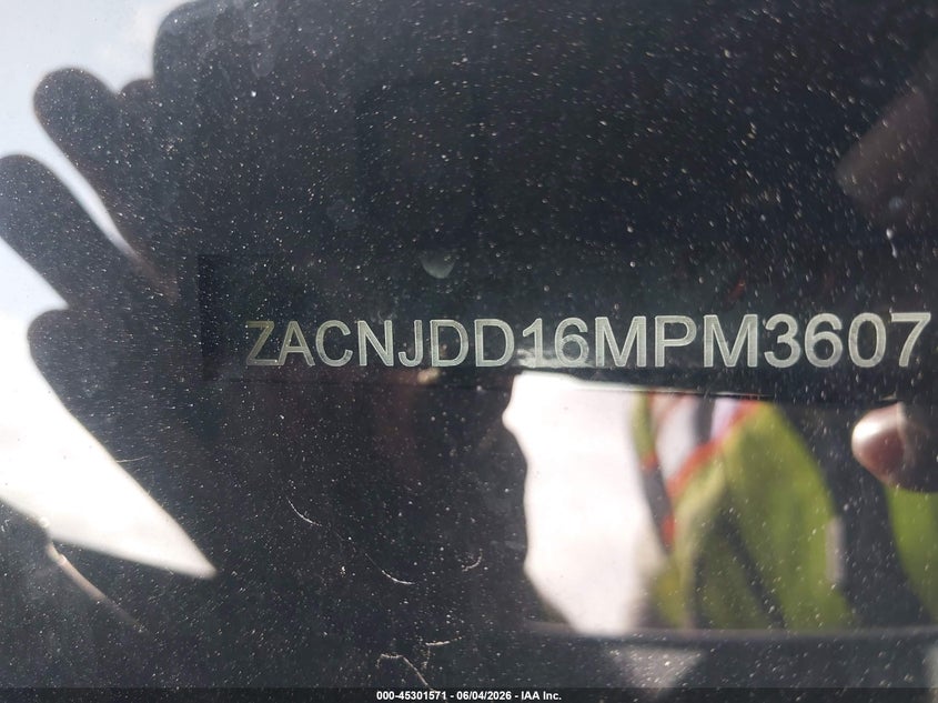 2021 Jeep Renegade VIN ZACNJDD16MPM36071 IAAI salvage auction — RIGHT SIDE, Salvage Title, sold $3,750 on 2026-08-12 (photo 9)