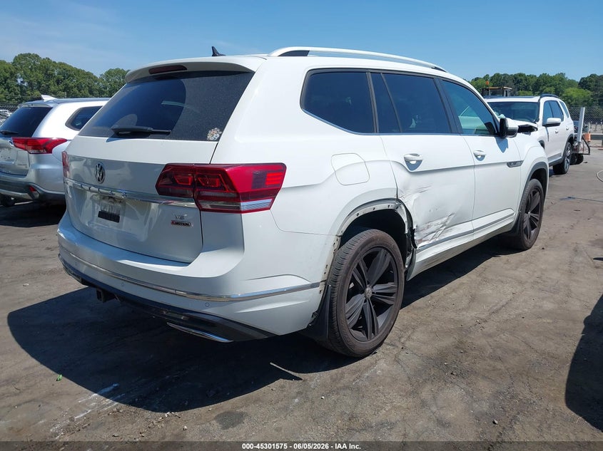 2018 Volkswagen Atlas VIN 1V2RR2CA3JC590190 IAAI salvage auction — SIDE, Salvage Title, sold $6,100 on 2026-07-24 (photo 4)